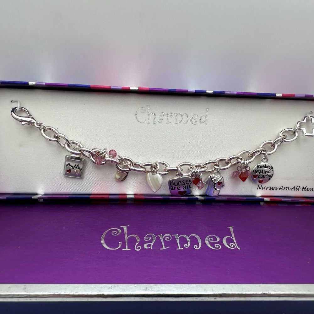 New Charmed AJMC Nurse Charm Bracelet Silver Tone Heart Medical‎ 7.5"